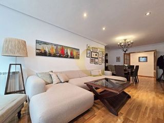 Piso en venta en Centro en Gijón