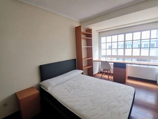 Piso en venta en Ensanche - Sar en Santiago de Compostela