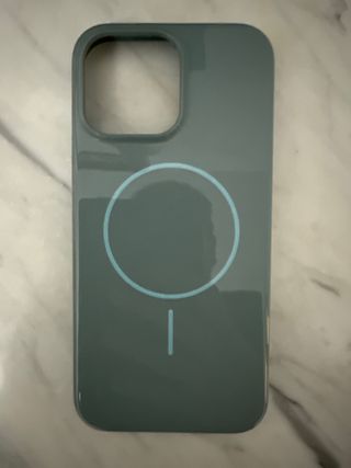 Funda iPhone 16 Pro Max Beats