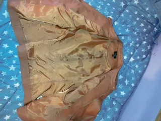 Cazadora cuero camel