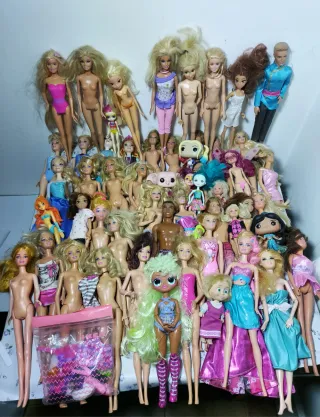 Lotto Bambole e Accessori