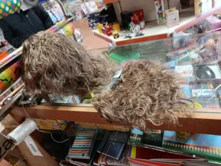 Peluca y barba rey marrón y dorado