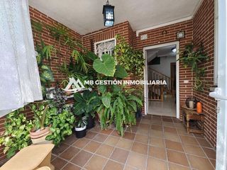 Casa adosada en venta en El Arroyo - La Fuente en Fuenlabrada