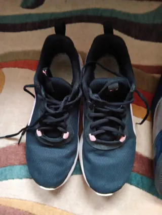 Zapatillas Puma y Zapatos Cordones