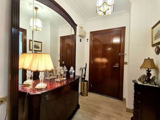 Piso en venta en Cruz Roja en Sevilla