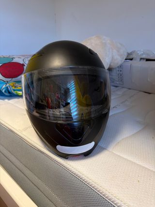 Casco de moto negro