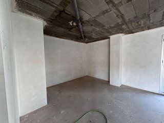 Local comercial en venta en Piscinas en Villarreal