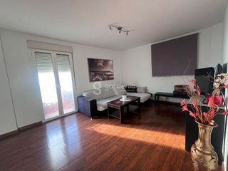 Piso en venta en Coria del Río