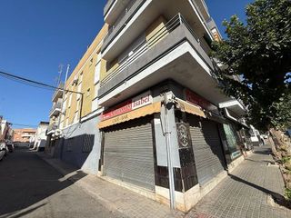 Local comercial en venta en Coria del Río