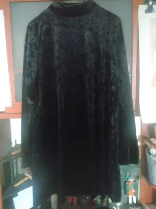 Vestito nero in velluto