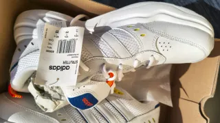 Adidas Strutter a estrenar. Zapatilla deporte.