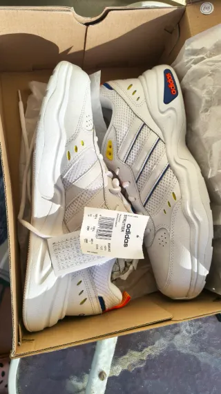 Adidas Strutter a estrenar. Zapatilla deporte.