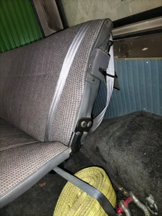 Asientos traseros Nissan Patrol 260