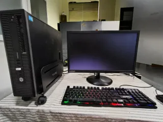 Ordenador de sobremesa HP Negro