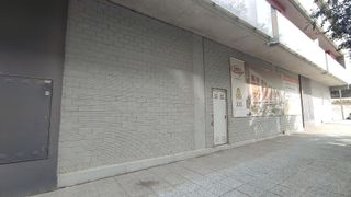 Local comercial en alquiler en La Paz en Zaragoza