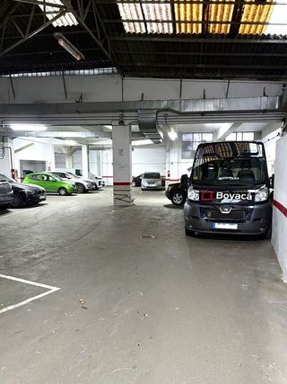 Nave industrial en venta en Lucero en Madrid