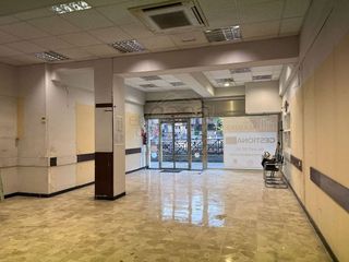 Local comercial en venta en San Pedro de Deusto-La Ribera en Bilbao