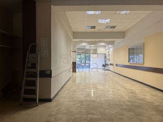 Local comercial en venta en San Pedro de Deusto-La Ribera en Bilbao
