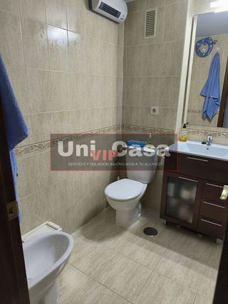 Piso en venta en Santa Rosa - Valdeolleros en Córdoba