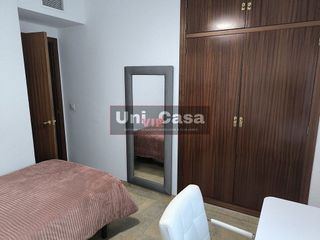 Piso en venta en Santa Rosa - Valdeolleros en Córdoba