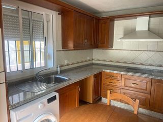 Casa pareada en venta en Puerto de la Torre - Atabal en Málaga
