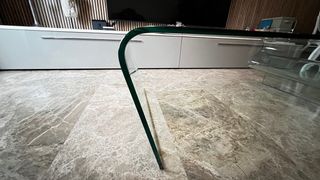 Mesa de cristal templado diseño curvo