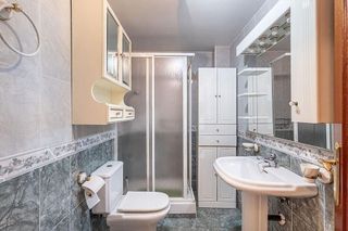 Piso en venta en Pajaritos - Plaza de Toros en Granada