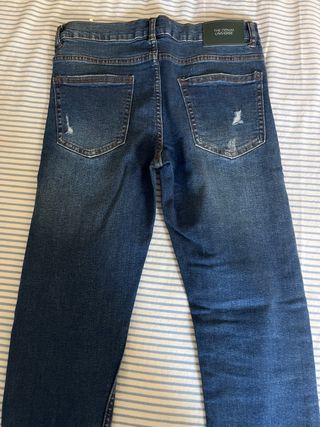 Vaquero Zara niño desgastados azules,talla 14-16