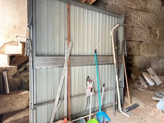 Puerta de garaje metálica