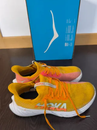Hoka Carbon X 3 Talla 46 Naranja, Rosa
