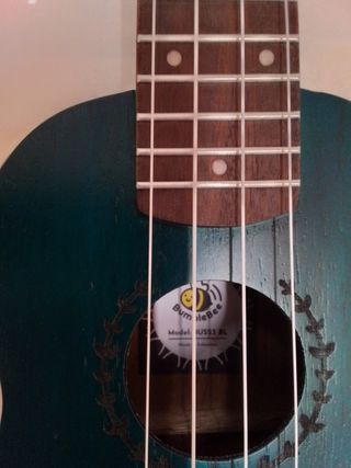 Ukelele BumbleBee