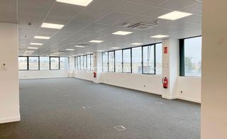 Nave industrial en alquiler en Juan de la Cierva en Getafe