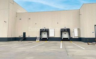 Nave industrial en alquiler en Juan de la Cierva en Getafe