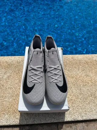 Nike Mercurial Talla 43 EU