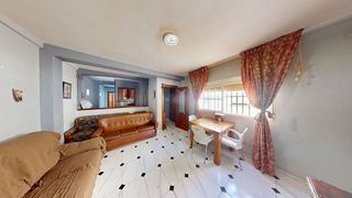 Piso en venta en Los Ángeles - Cruz de Caravaca en Almería