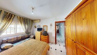 Piso en venta en Los Ángeles - Cruz de Caravaca en Almería