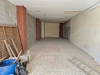 Local comercial en venta en La Granja-La Colina-Los Pastores en Algeciras