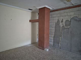 Local comercial en venta en La Granja-La Colina-Los Pastores en Algeciras