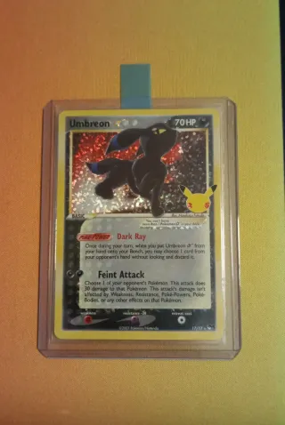 Umbreon Gold Star carta Pokemon Celebraciones