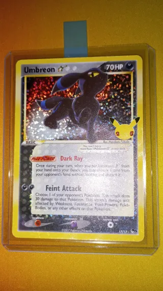 Umbreon Gold Star carta Pokemon Celebraciones