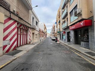 Garaje en venta en Viaplana en Huelva