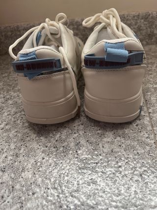 Zapatillas deportivas blancas y azules T40 sin est