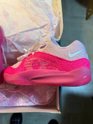 Nike KD 16 NRG EP Aunt Pearl Rosa