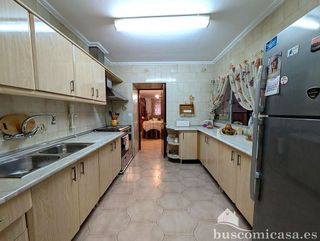 Chalet en venta en Linares