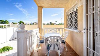 Chalet en venta en La Siesta - El Salado - Torreta en Torrevieja
