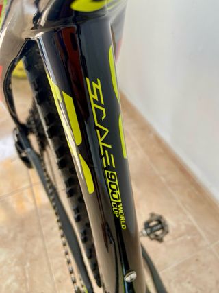 Bicicleta Scott Scale 900 WC