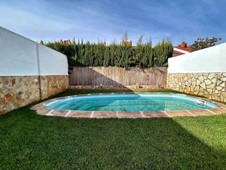 Casa adosada en venta en Hermanos Falcó - Sepulcro Bolera en Albacete