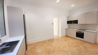 Oficina en alquiler en Almagro en Madrid