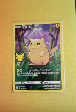 Pikachu Full Art carta Pokemon Celebraciones
