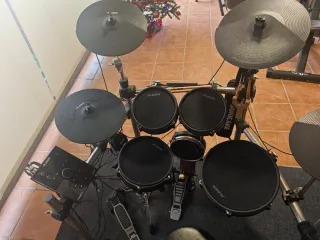 Batería Electrónica Alesis Crimson II